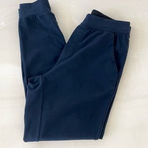 Mens Small Navy Lululemon Jogger. Gently used but in excellent condition.